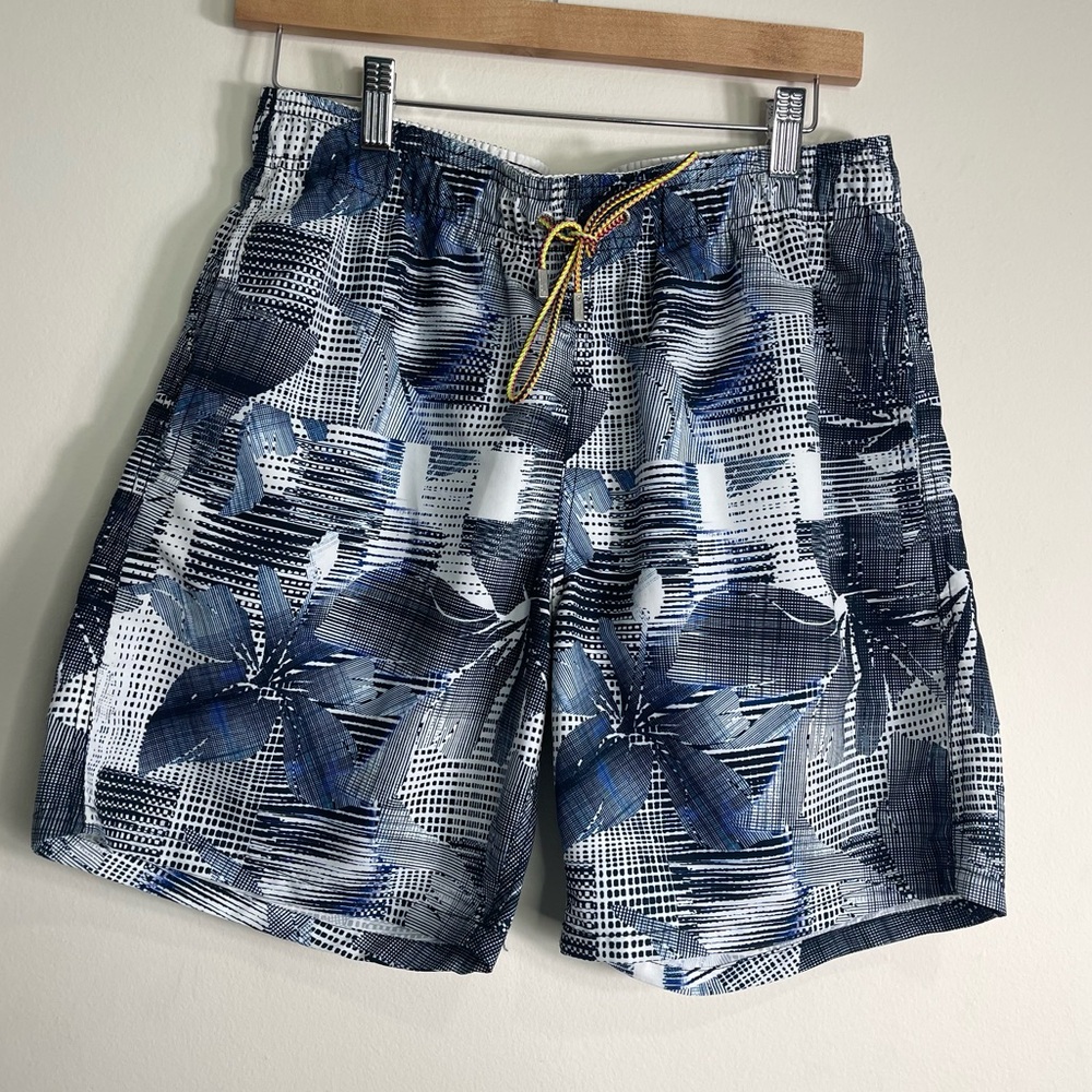 Bugatchi swim trunks Men’s size Medium 7” Inseam